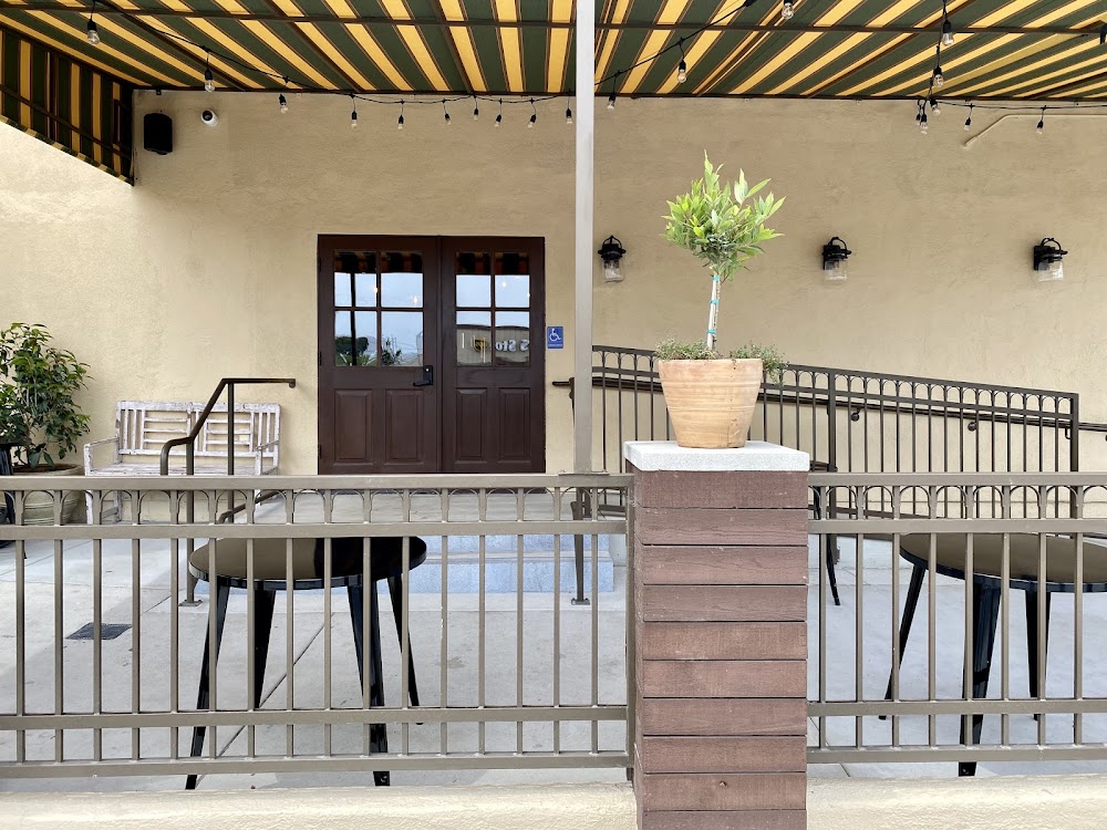 Giana Bakery & Provisions